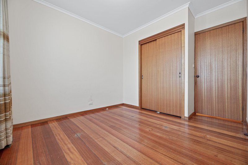 Photo - 38 Ashley Street, Reservoir VIC 3073 - Image 8