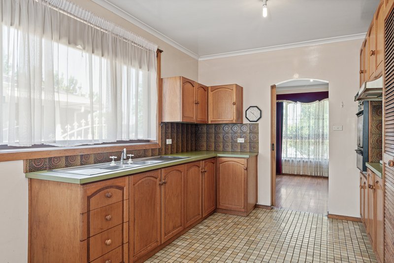 Photo - 38 Ashley Street, Reservoir VIC 3073 - Image 13