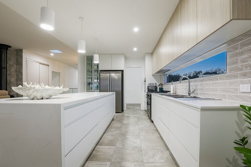 Photo - 38 Atlantis Boulevard, Agnes Water QLD 4677 - Image 8