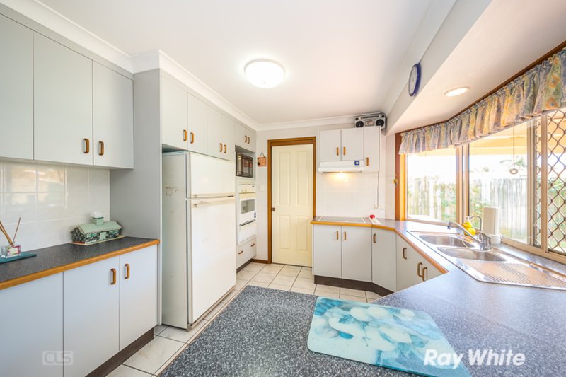 Photo - 38 Avon Avenue, Banksia Beach QLD 4507 - Image 4