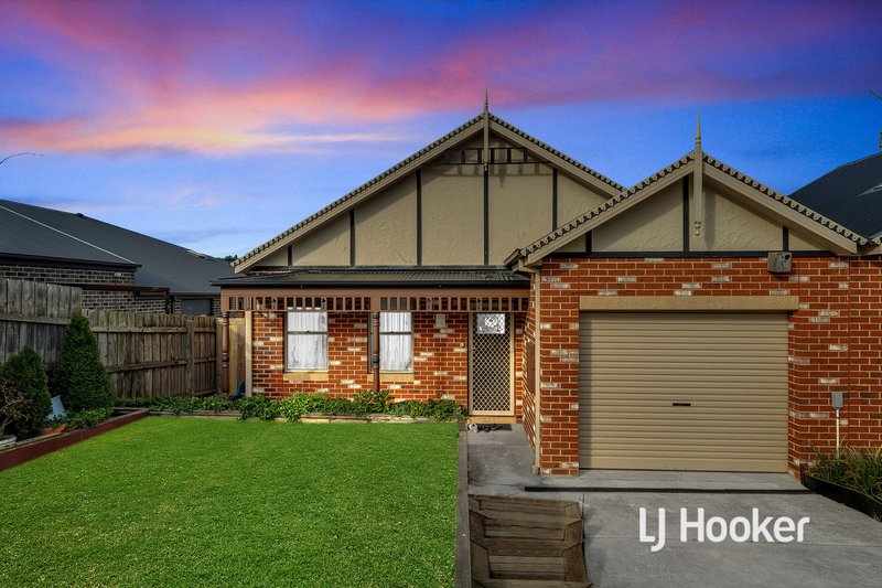 38 Ayesha Rise, Pakenham VIC 3810