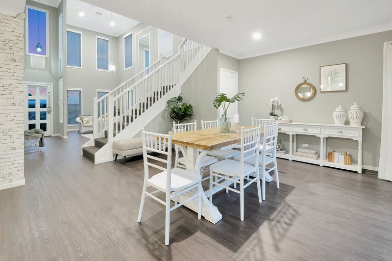 Photo - 38 Azure Way, Coomera QLD 4209 - Image 9