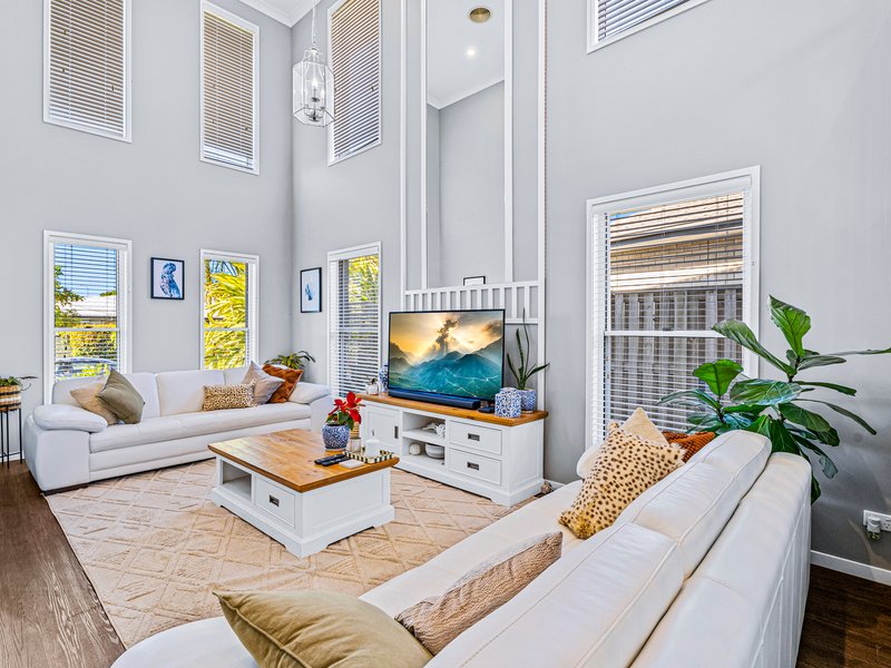 Photo - 38 Azure Way, Coomera QLD 4209 - Image 4