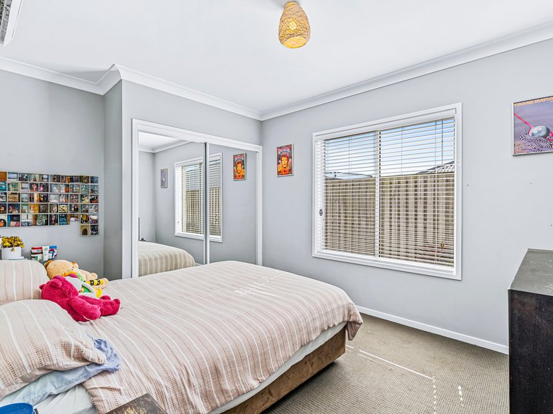 Photo - 38 Azure Way, Coomera QLD 4209 - Image 17