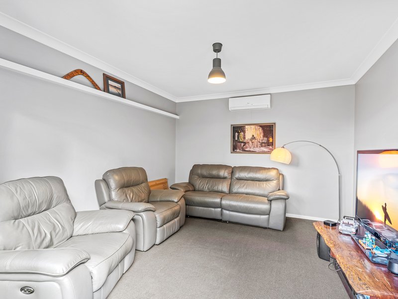 Photo - 38 Azure Way, Coomera QLD 4209 - Image 18