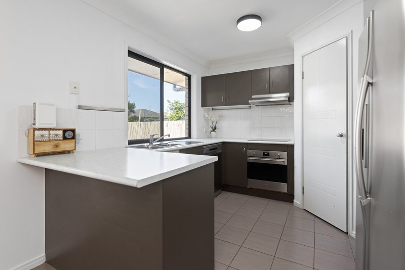 Photo - 38 Baphal Crescent, Narangba QLD 4504 - Image 6