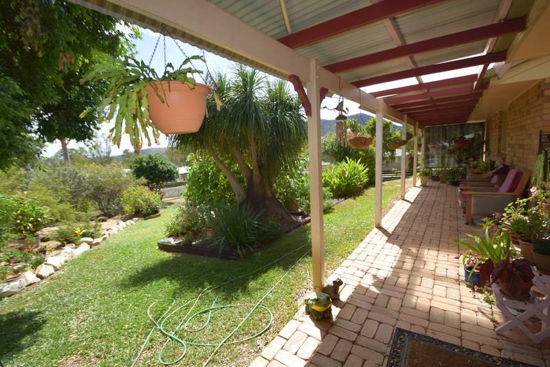 Photo - 38 Barbour Street, Esk QLD 4312 - Image 2