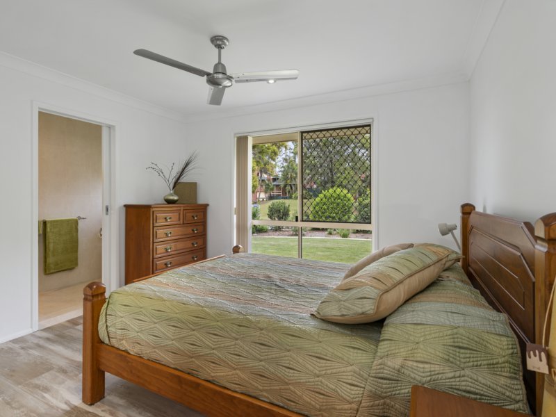 Photo - 38 Barrine Drive, Worongary QLD 4213 - Image 13