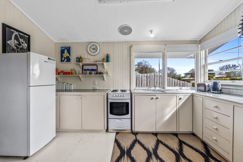 Photo - 38 Bayview Avenue, Inverloch VIC 3996 - Image 13