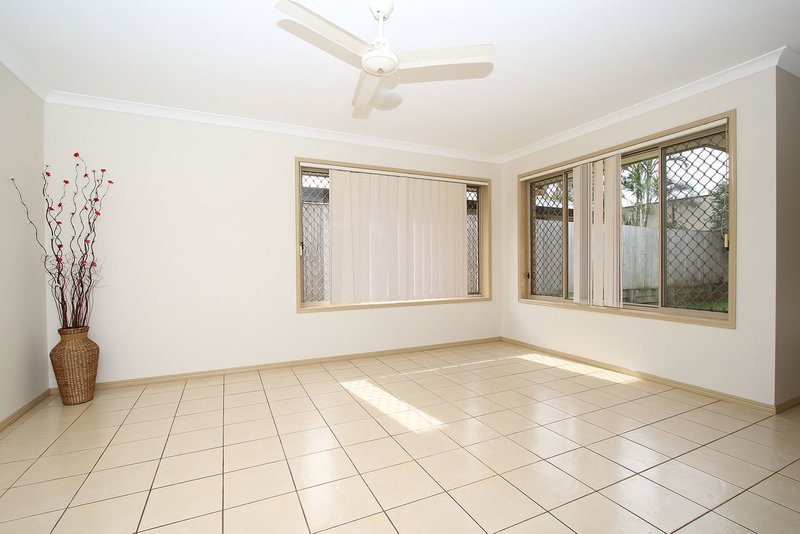 Photo - 38 Bedarra Street, Redland Bay QLD 4165 - Image 5