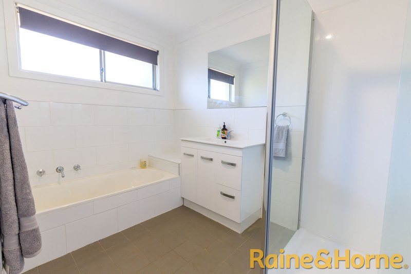 Photo - 38 Birch Avenue, Dubbo NSW 2830 - Image 10