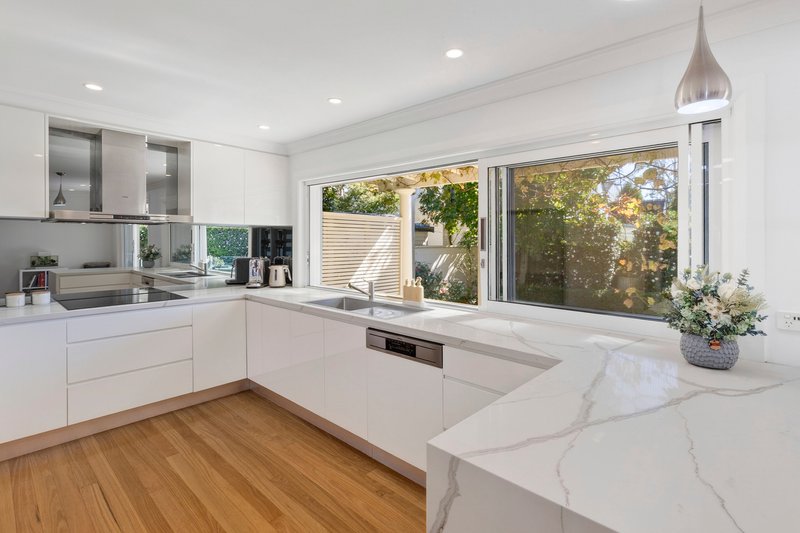 Photo - 38 Blackbutts Road, Frenchs Forest NSW 2086 - Image 4