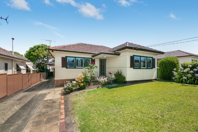 Photo - 38 Blackwood Rd , Merrylands NSW 2160 - Image 5