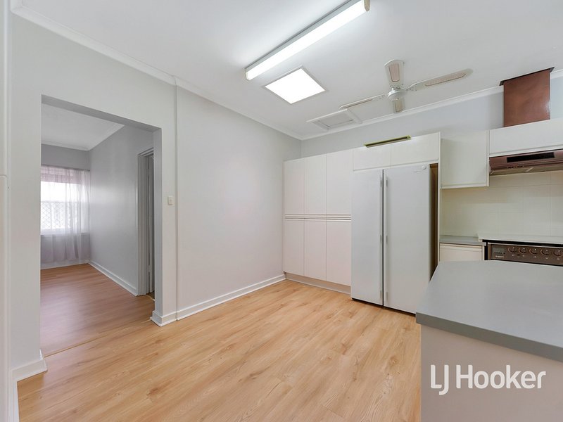 Photo - 38 Blencowe Street, Elizabeth Grove SA 5112 - Image 6