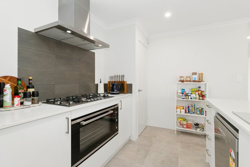 Photo - 38 Bonfire Chase, Eglinton WA 6034 - Image 11