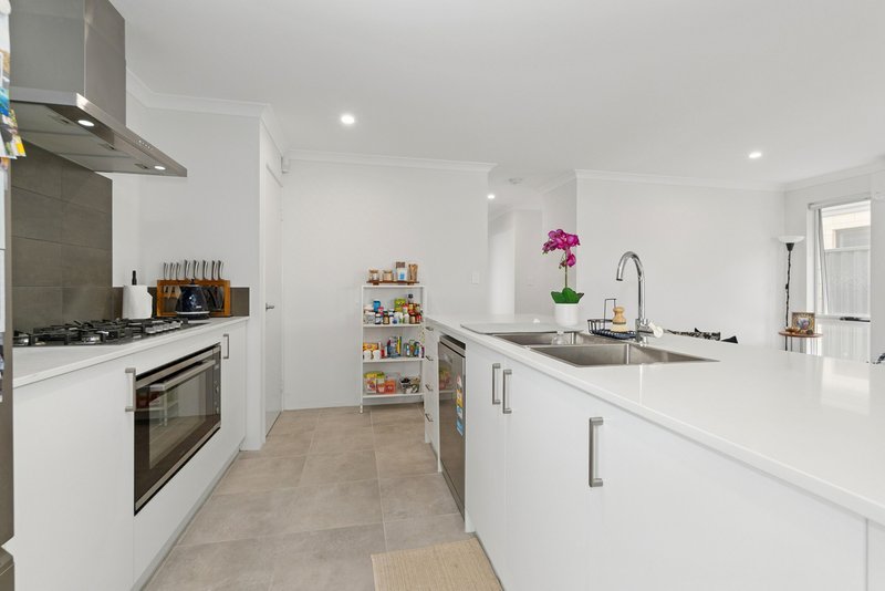 Photo - 38 Bonfire Chase, Eglinton WA 6034 - Image 15