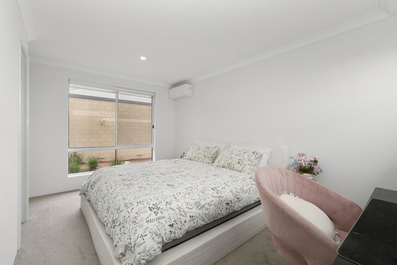 Photo - 38 Bonfire Chase, Eglinton WA 6034 - Image 21