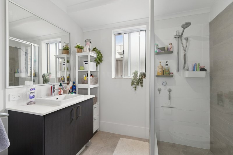 Photo - 38 Bonfire Chase, Eglinton WA 6034 - Image 28