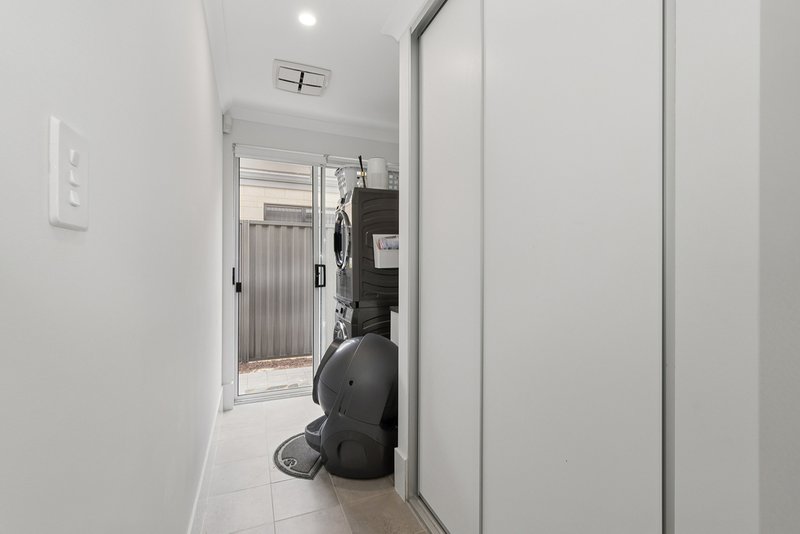 Photo - 38 Bonfire Chase, Eglinton WA 6034 - Image 31