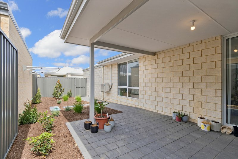 Photo - 38 Bonfire Chase, Eglinton WA 6034 - Image 35