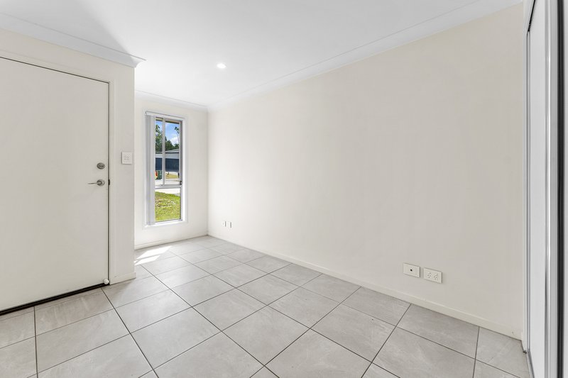 Photo - 38 Booth Street, Redbank QLD 4301 - Image 12