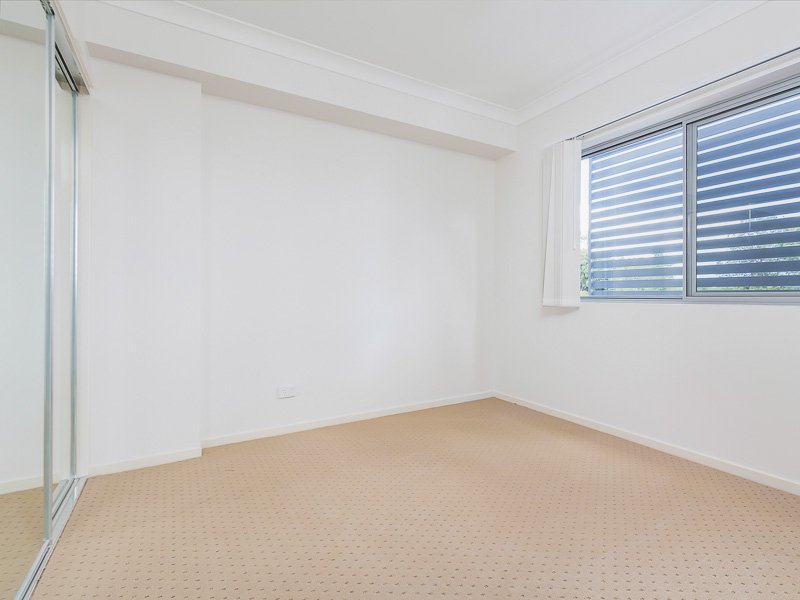 Photo - 3/8 Bothwell Street, Mount Gravatt East QLD 4122 - Image 4