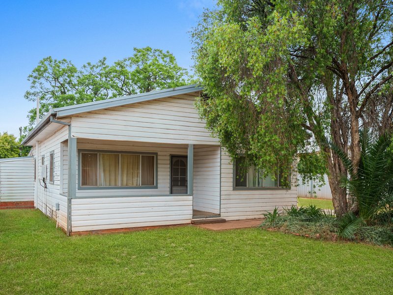 38 Bowditch Place, Griffith NSW 2680