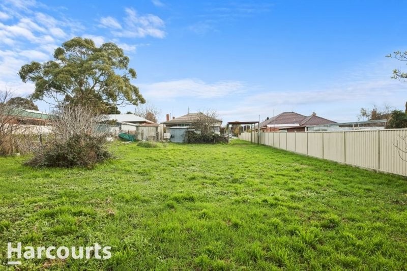 Photo - 38 Bradbury Street, Brown Hill VIC 3350 - Image 6