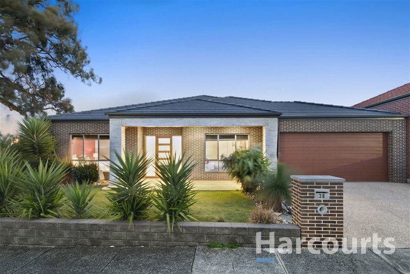 38 Bradley Drive, Mill Park VIC 3082