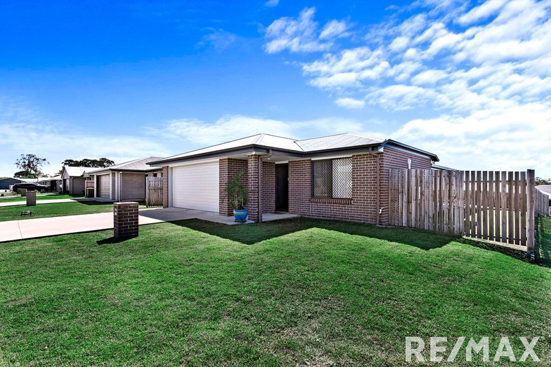 Photo - 38 Bradman Way, Urangan QLD 4655 - Image 3