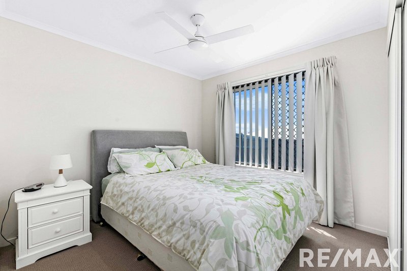 Photo - 38 Bradman Way, Urangan QLD 4655 - Image 6