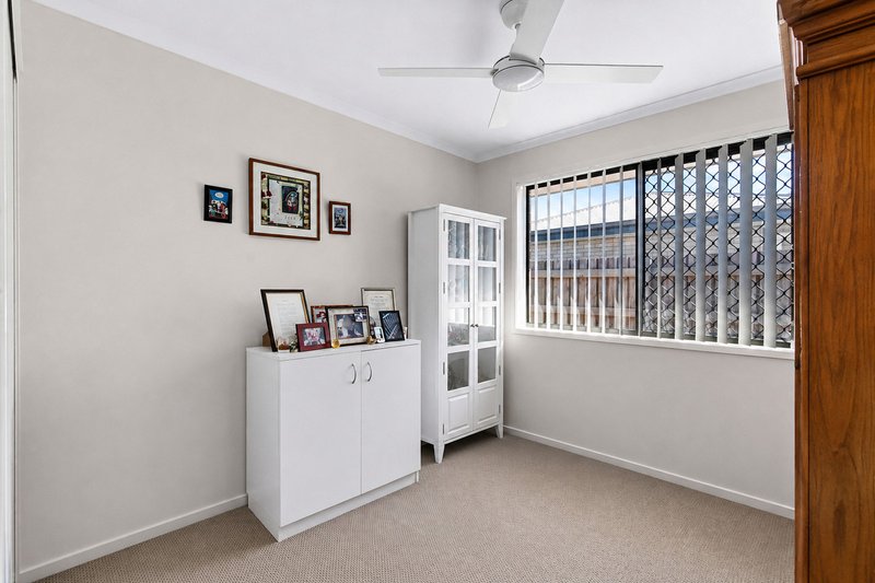 Photo - 38 Bradman Way, Urangan QLD 4655 - Image 8