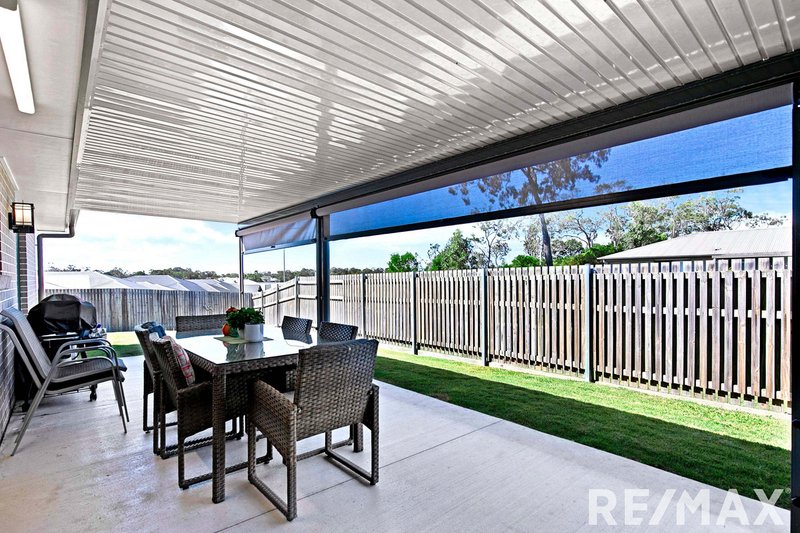 Photo - 38 Bradman Way, Urangan QLD 4655 - Image 10