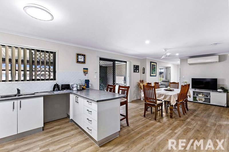 Photo - 38 Bradman Way, Urangan QLD 4655 - Image 15