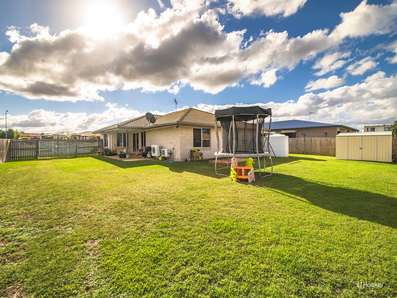 Photo - 38 Broadhurst Drive, Gracemere QLD 4702 - Image 15