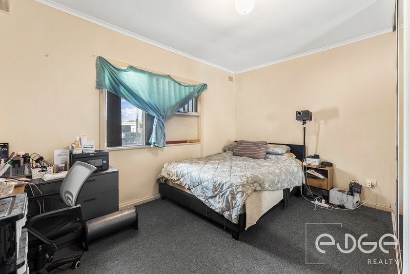 Photo - 38 Broster Crescent, Davoren Park SA 5113 - Image 7