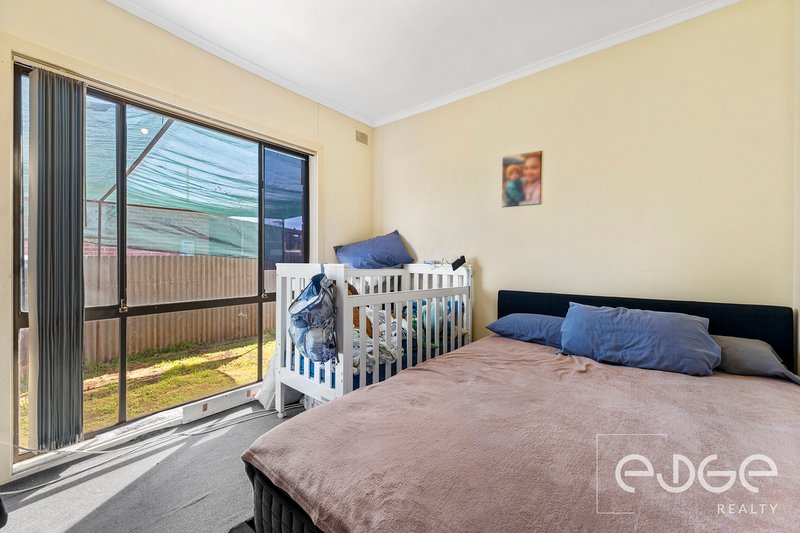 Photo - 38 Broster Crescent, Davoren Park SA 5113 - Image 8