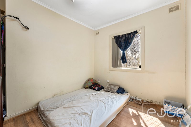 Photo - 38 Broster Crescent, Davoren Park SA 5113 - Image 9