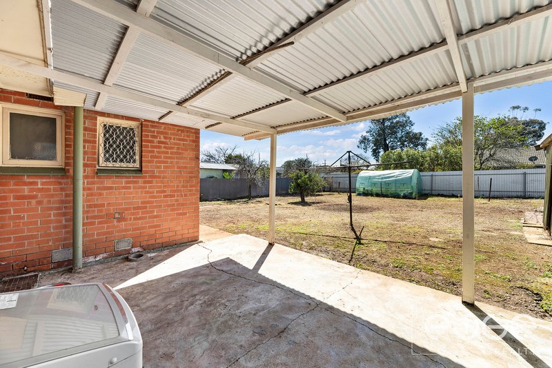 Photo - 38 Broster Crescent, Davoren Park SA 5113 - Image 12