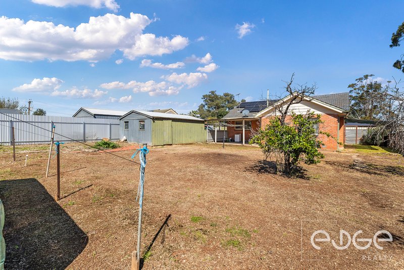 Photo - 38 Broster Crescent, Davoren Park SA 5113 - Image 14
