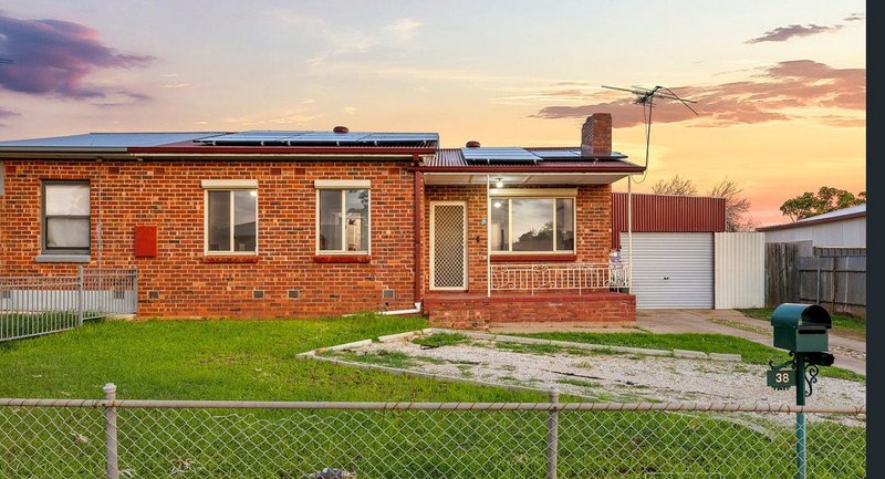 Photo - 38 Butterfield Road, Elizabeth Park SA 5113 - Image 1