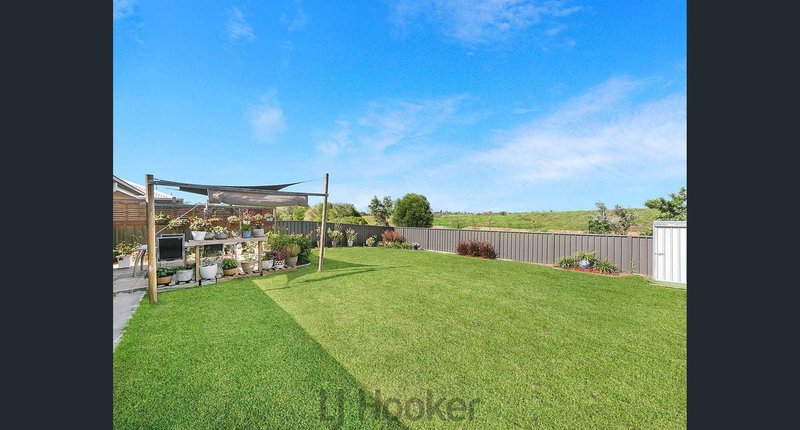 Photo - 38 Cagney Road, Rutherford NSW 2320 - Image 9