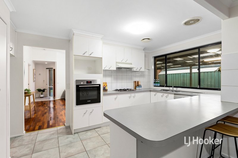 Photo - 38 Canonbury Circle, Seabrook VIC 3028 - Image 6