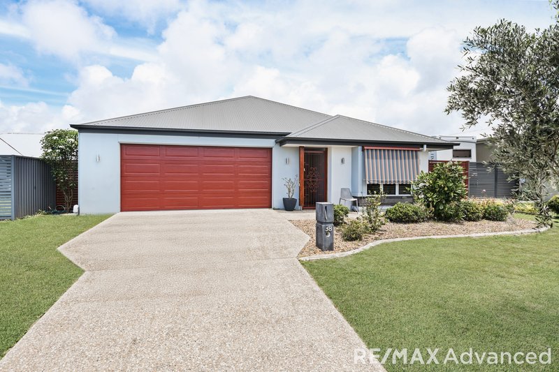 38 Caraway Crescent, Banksia Beach QLD 4507