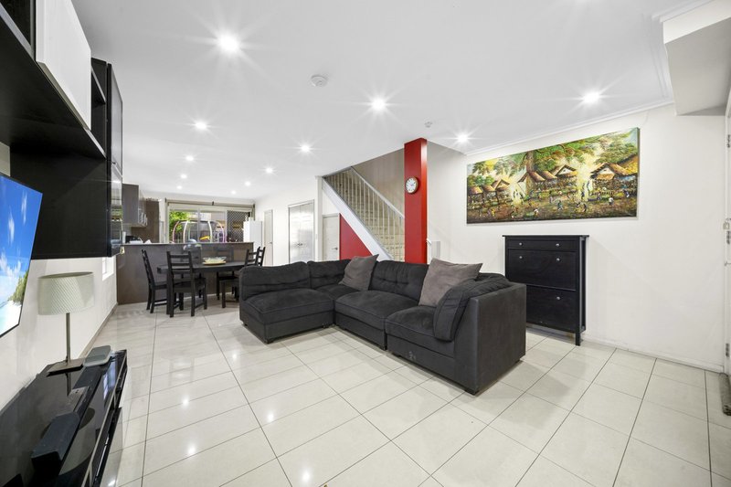 Photo - 3/8 Carhullen Street, Merrylands NSW 2160 - Image 5