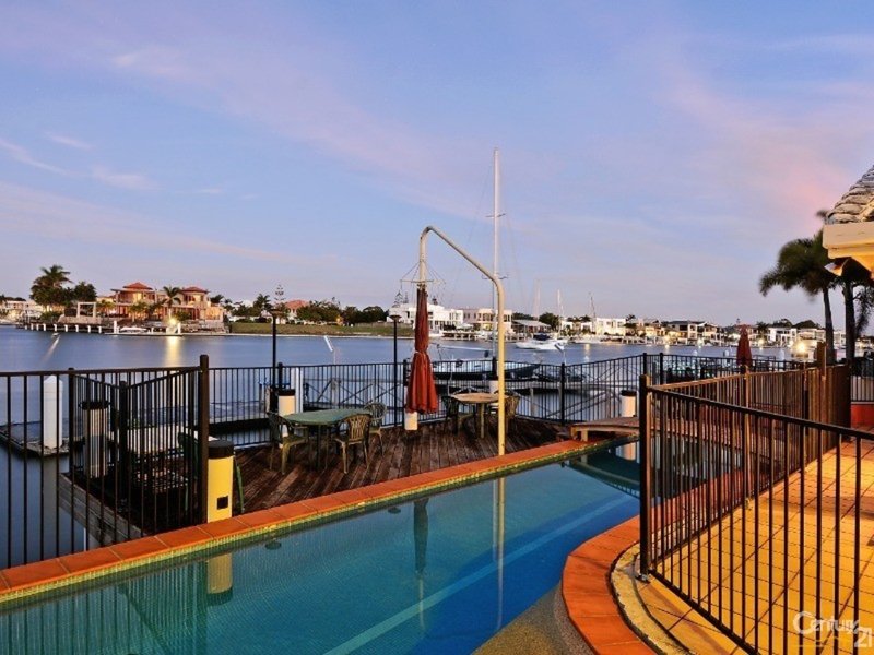 Photo - 38 Carwoola Crescent, Mooloolaba QLD 4557 - Image 13