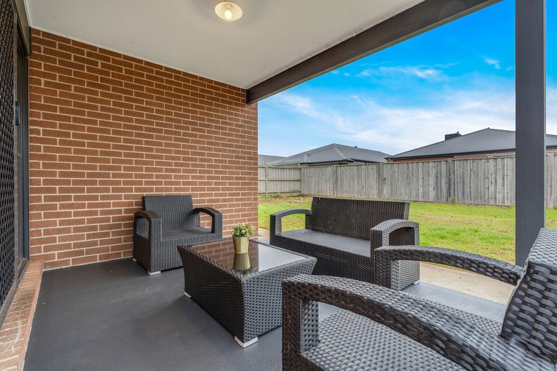 Photo - 38 Cascade Drive, Beveridge VIC 3753 - Image 15