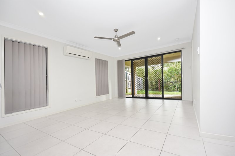 Photo - 38 Catchment Court, Narangba QLD 4504 - Image 6