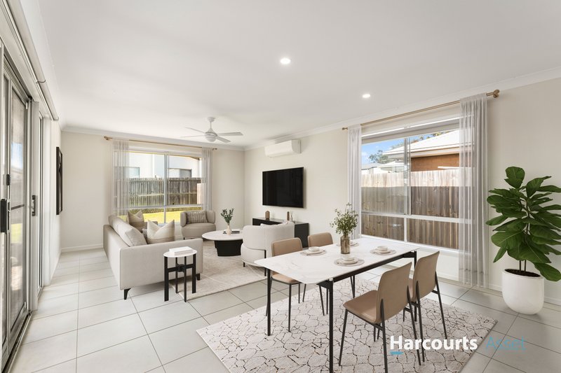 Photo - 38 Chikameena Street, Logan Reserve QLD 4133 - Image 2