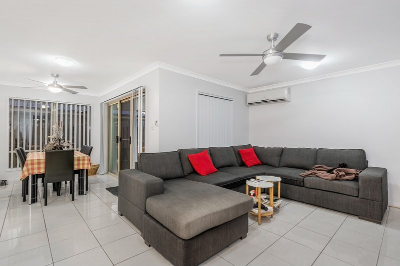 Photo - 38 Cirrus Way, Coomera QLD 4209 - Image 6